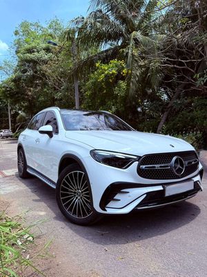 Mercedes Benz - ảnh 1