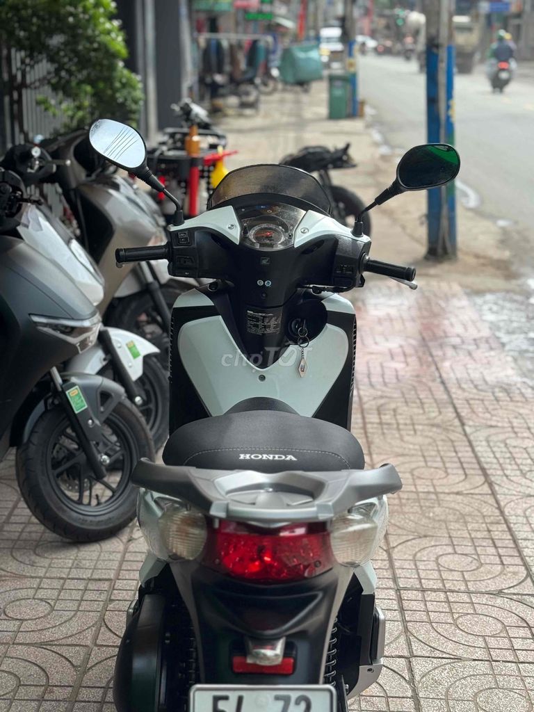 Honda SH 2009 - ảnh 4