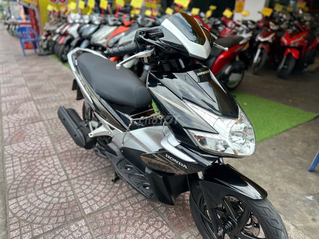 Honda Air Blade 2010 - ảnh 3