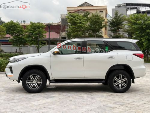 Toyota Fortuner 2.4L 4x2 AT 2022 - ảnh 2