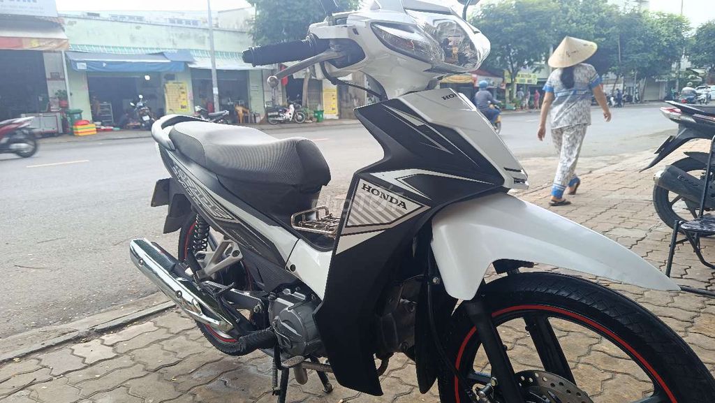 Honda Wave 2018 - ảnh 2