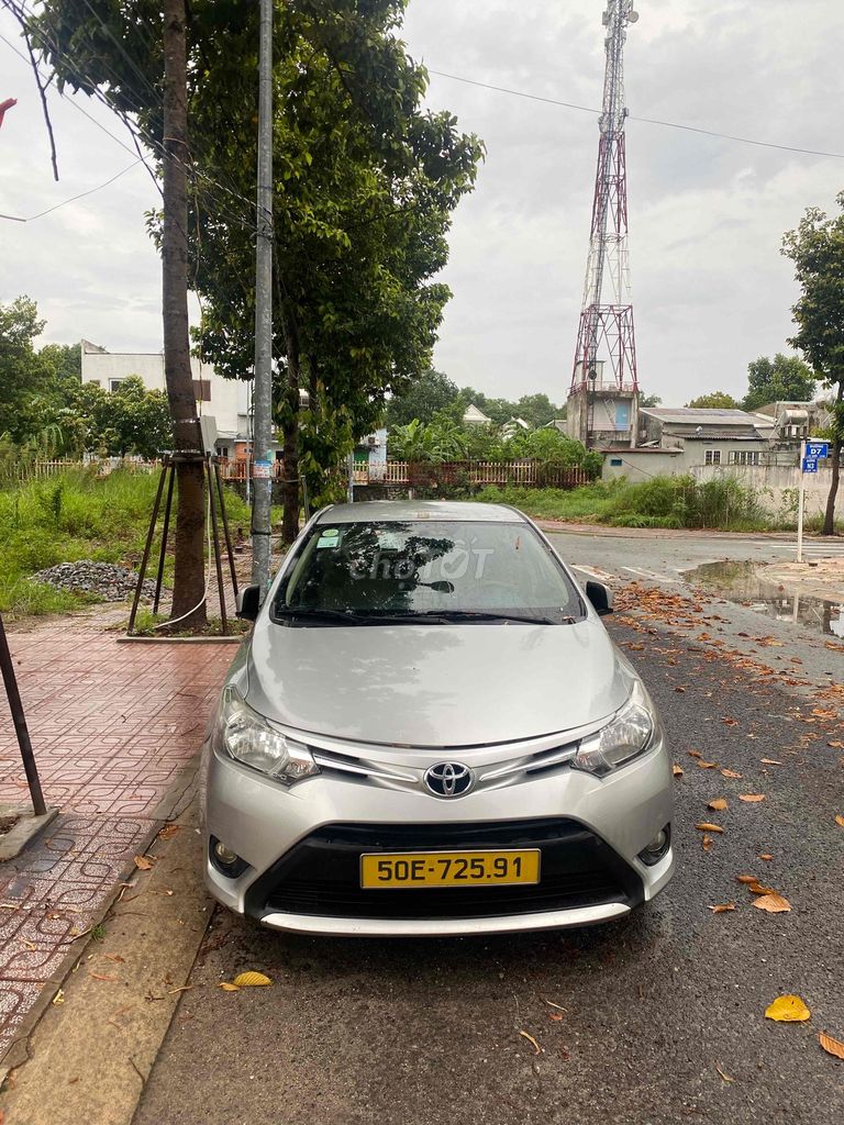Toyota Vios - ảnh 1