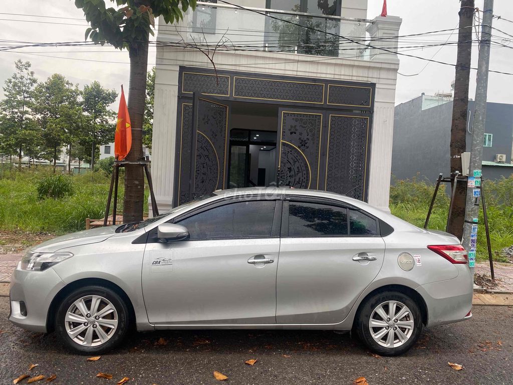 Toyota Vios - ảnh 4
