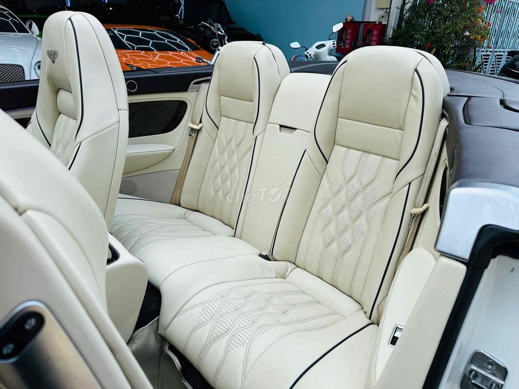 Bentley Continental 2015 - ảnh 5