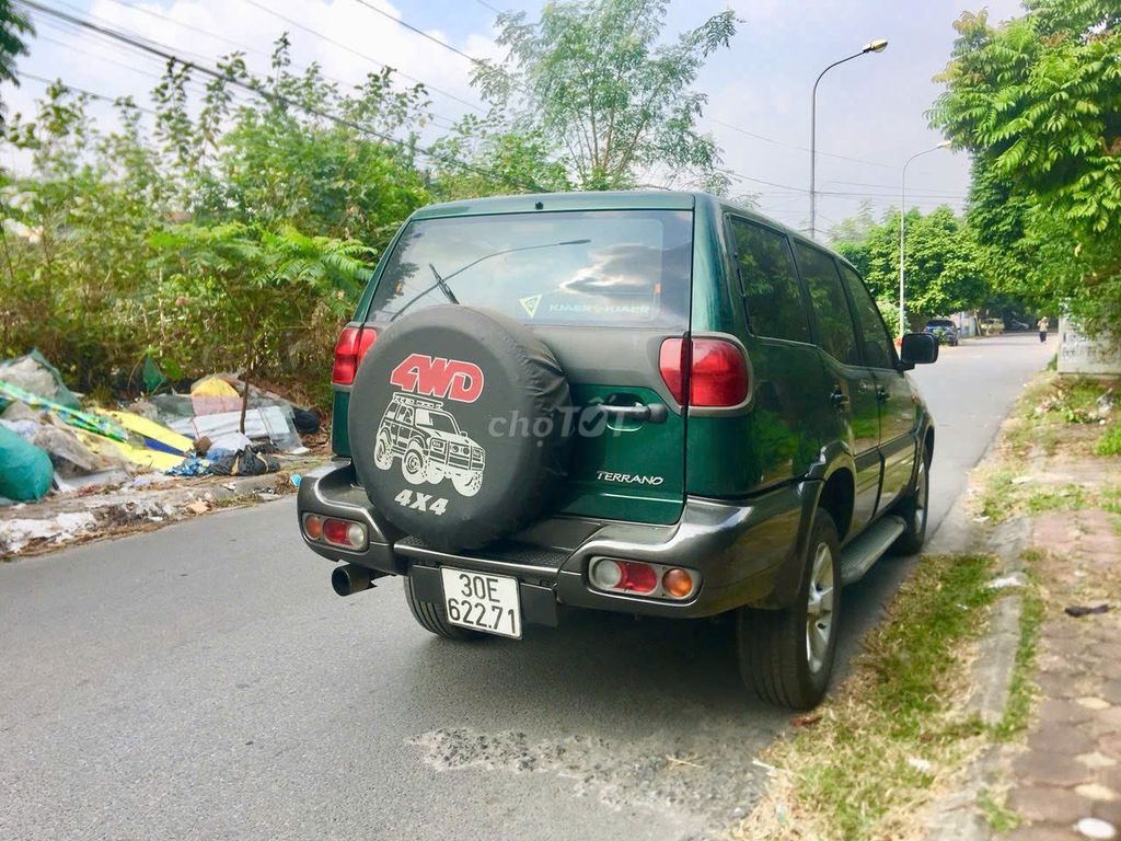 Nissan Terra - ảnh 3