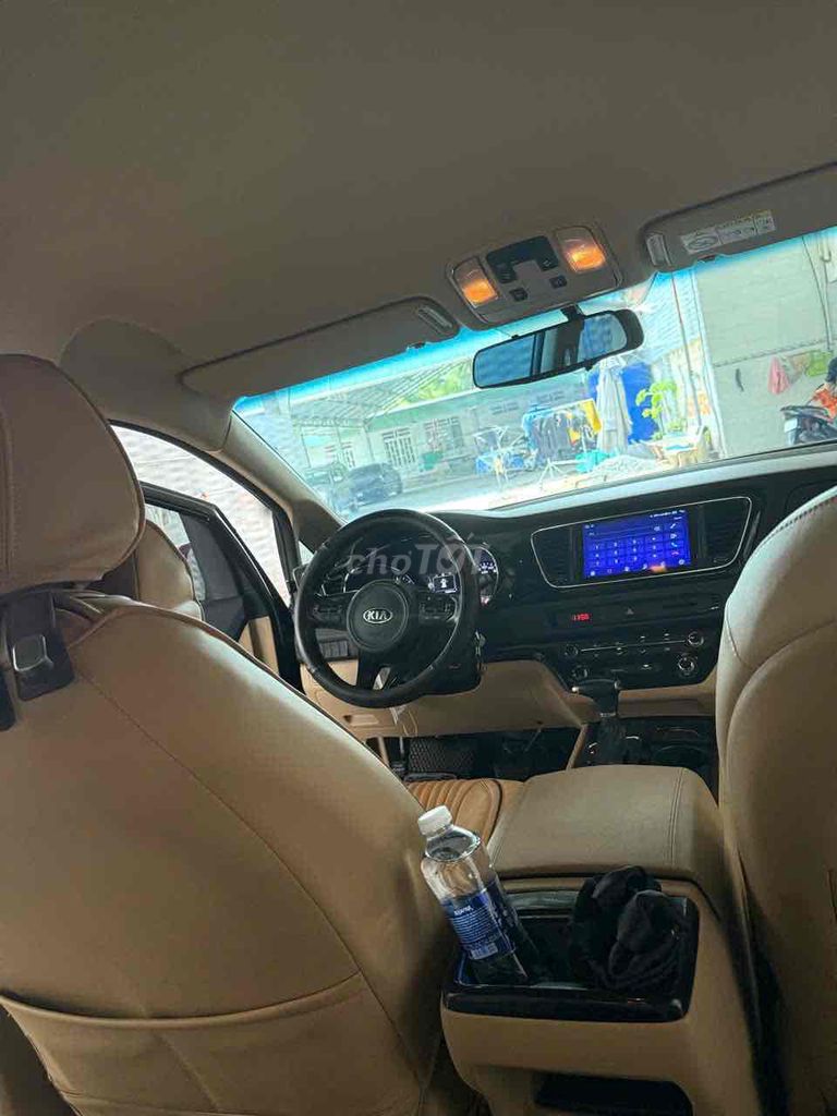 Kia Sedona - ảnh 3