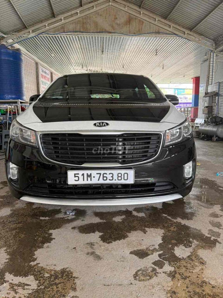 Kia Sedona - ảnh 4