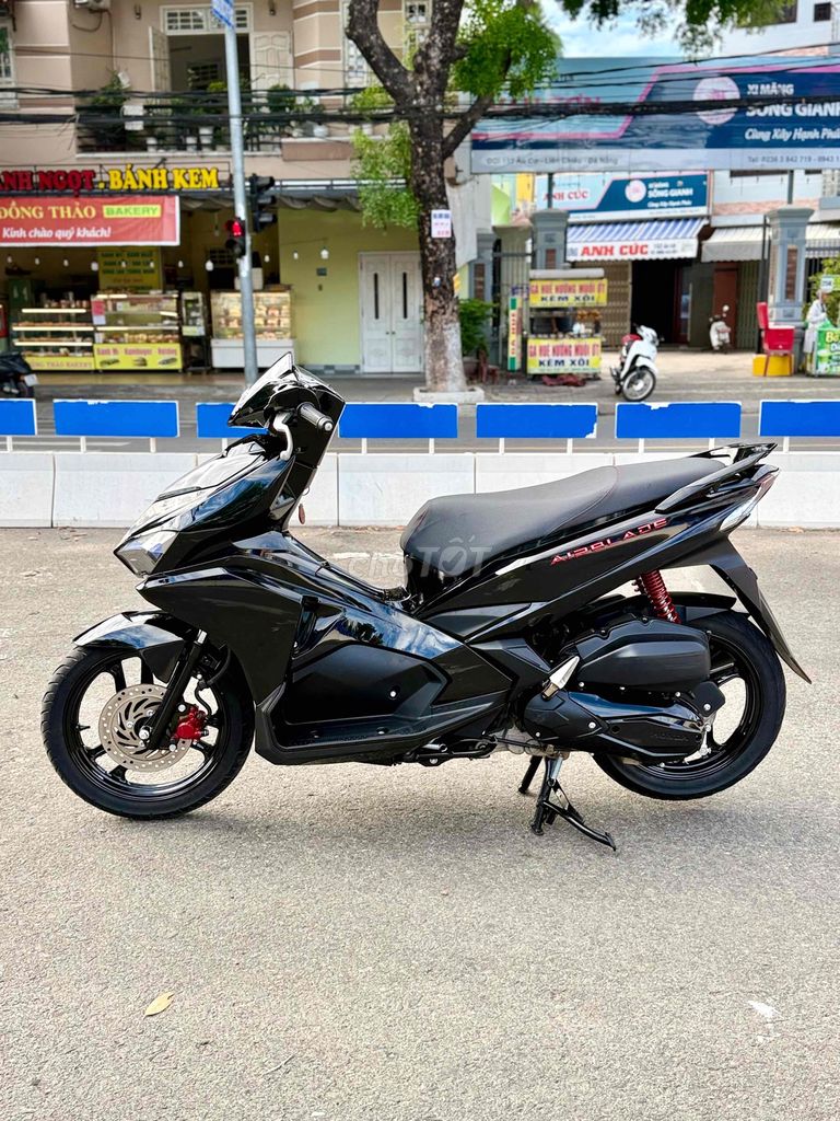 Honda Air Blade 2017 - ảnh 4
