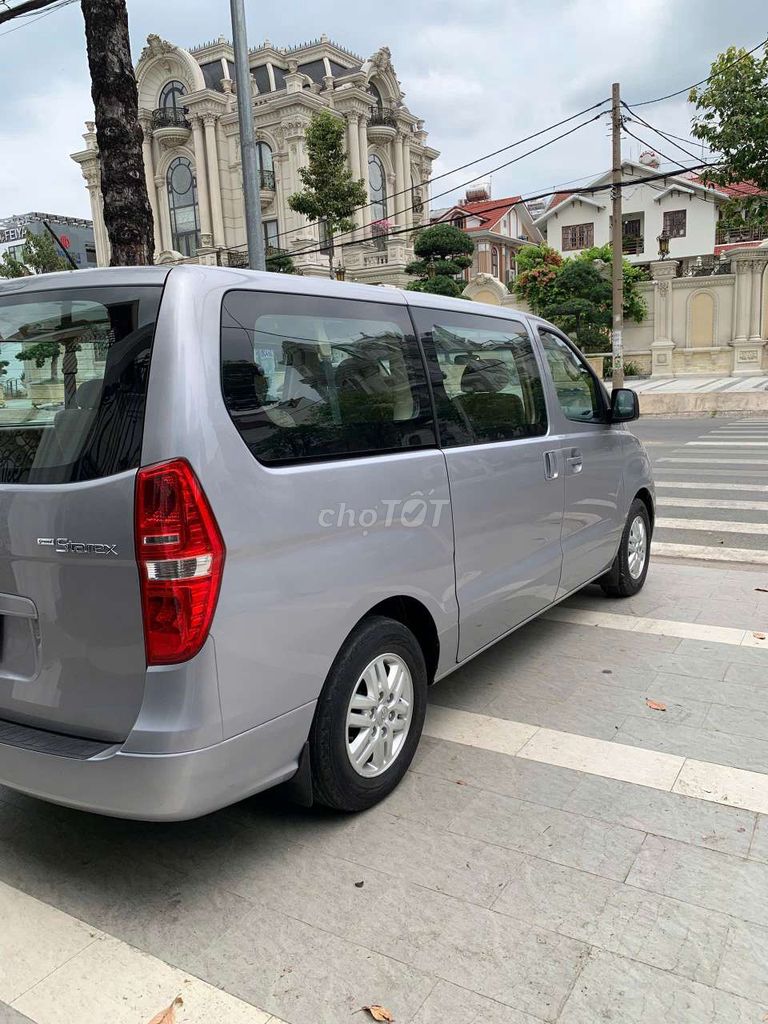 Hyundai Starex 2016 - ảnh 5