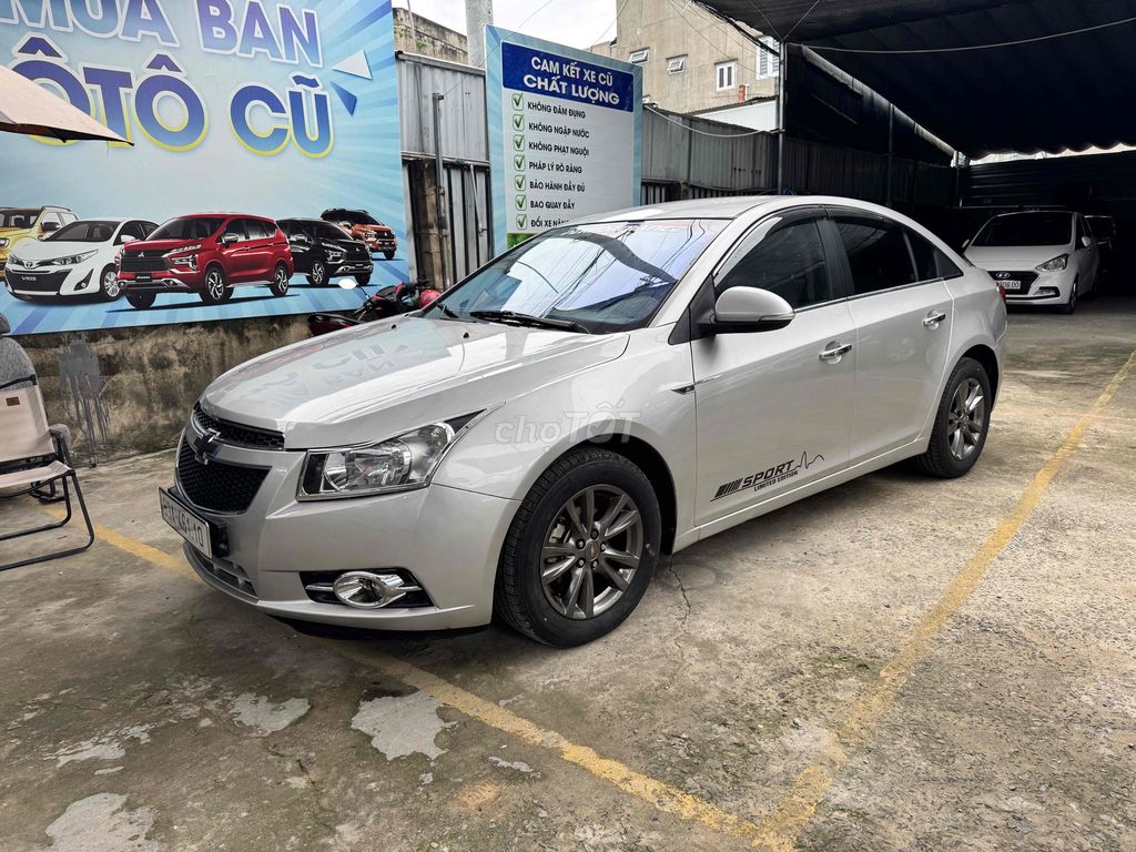 Chevrolet Cruze 2015 - ảnh 1