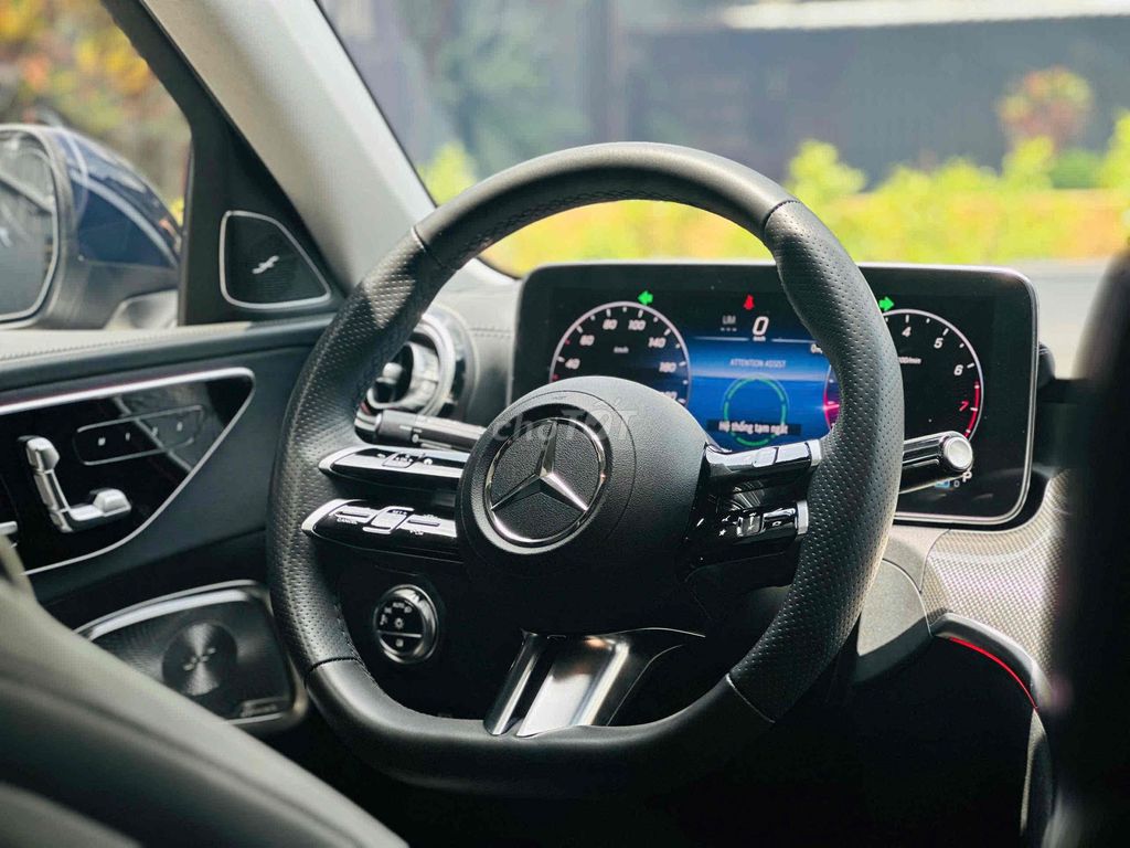 Mercedes-Benz 2022 - ảnh 5