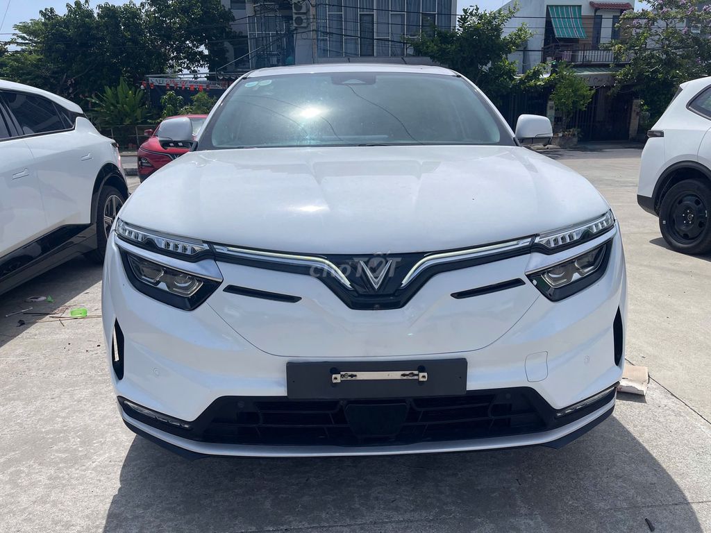 VinFast VF8 Plus 2023 - ảnh 1
