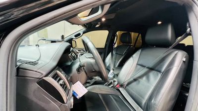 Ford Everest 2020 - ảnh 1