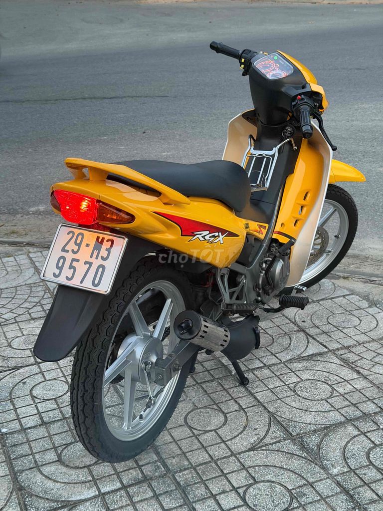 Suzuki 2003 - ảnh 1