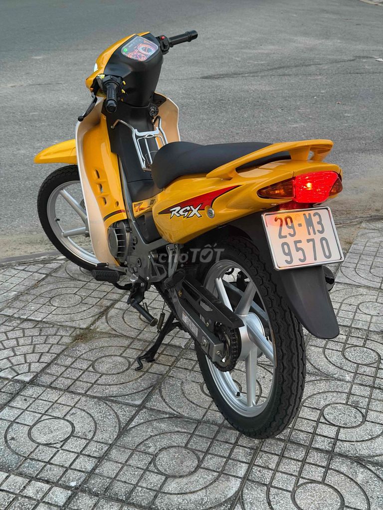 Suzuki 2003 - ảnh 2