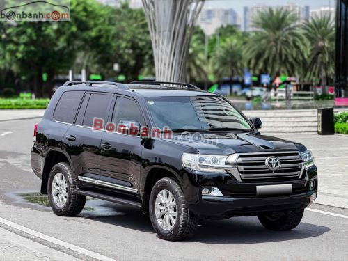 Toyota Land Cruiser VX 4.6 V8 2016 - ảnh 2
