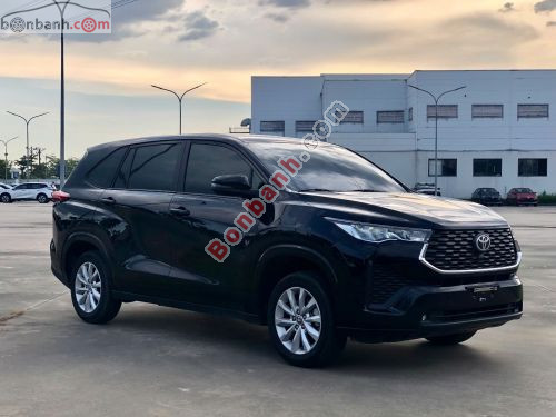 Toyota Innova Cross 2.0V CVT 2025 - ảnh 1