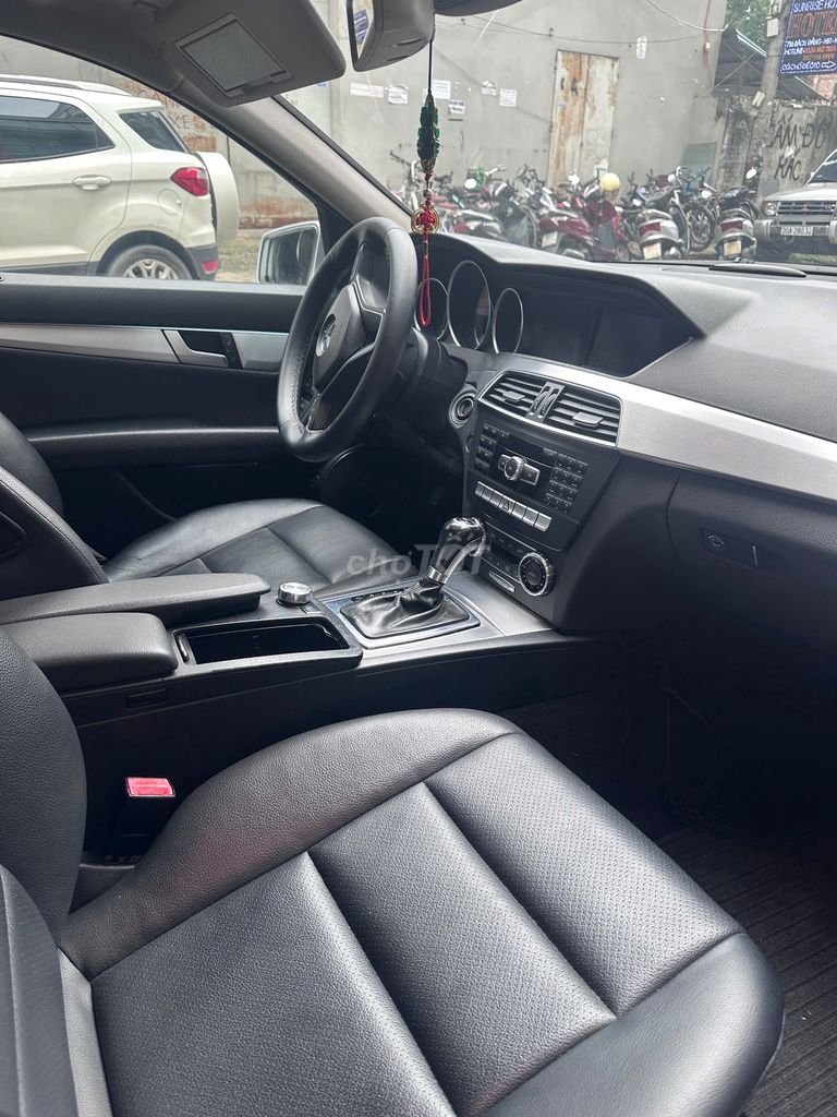 Mercedes-Benz - ảnh 3