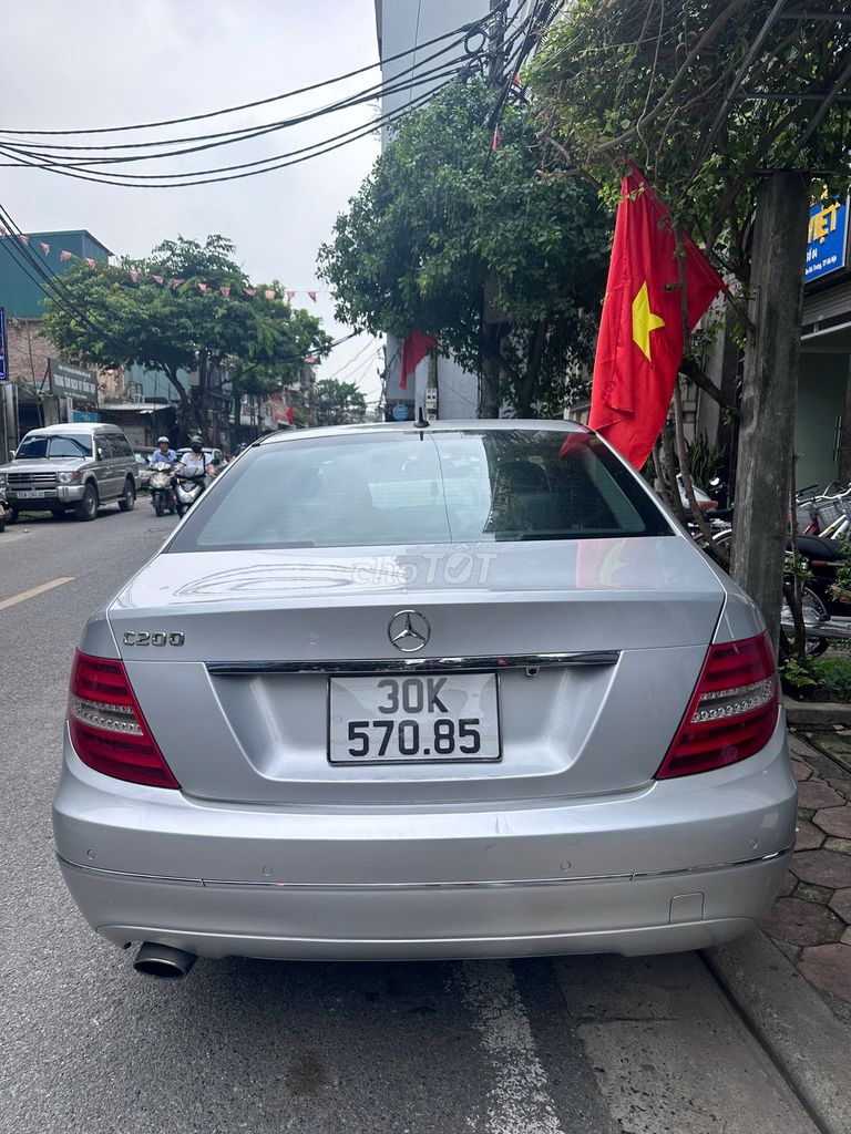 Mercedes-Benz - ảnh 4