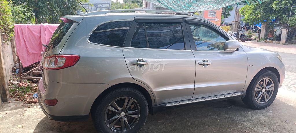 Hyundai 2010 - ảnh 2