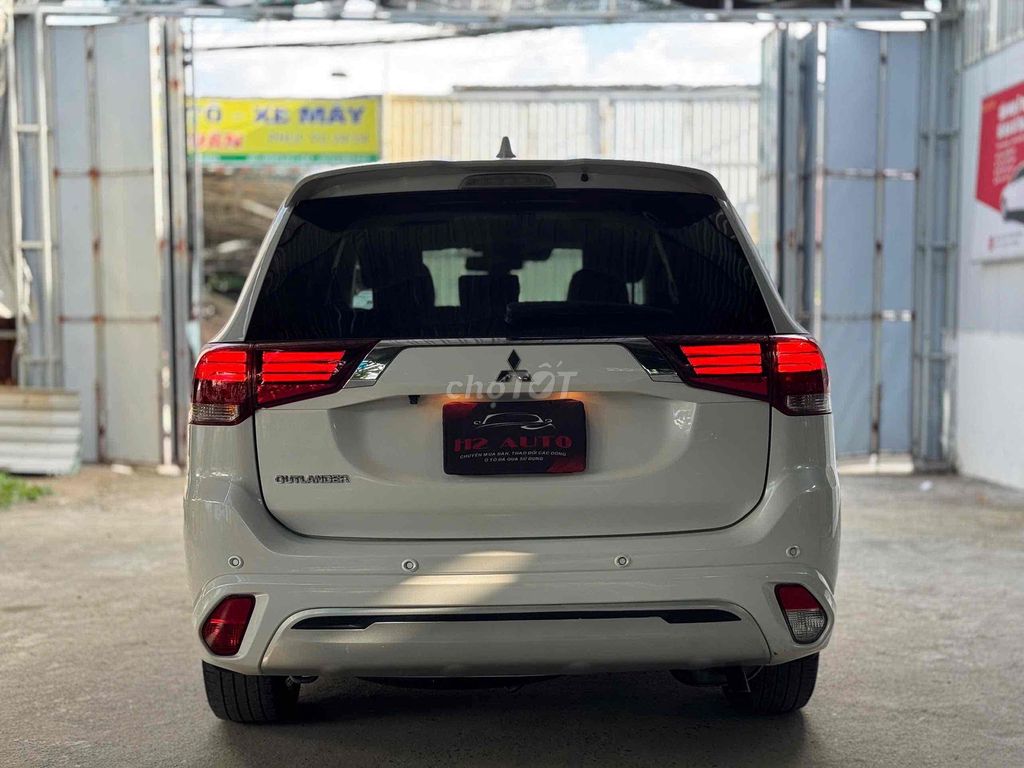 Mitsubishi Outlander 2022 - ảnh 5