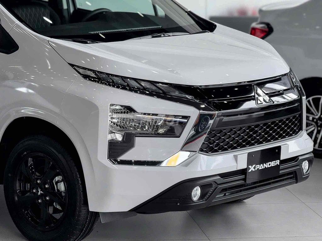Mitsubishi 2026 - ảnh 3