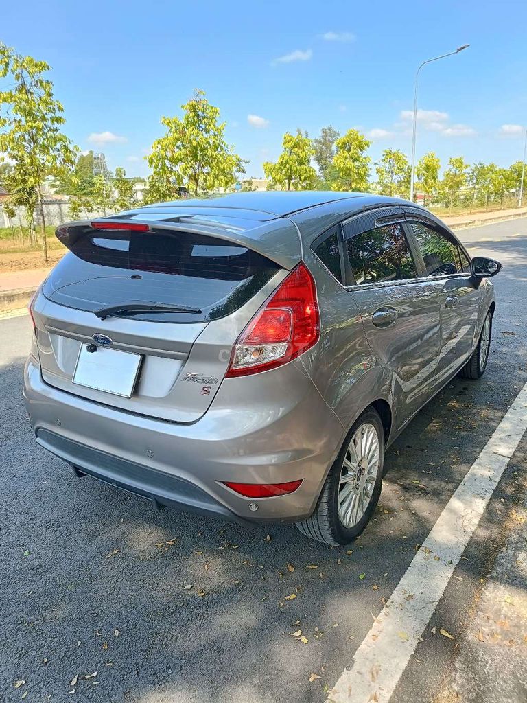 Ford Fiesta 2015 - ảnh 3