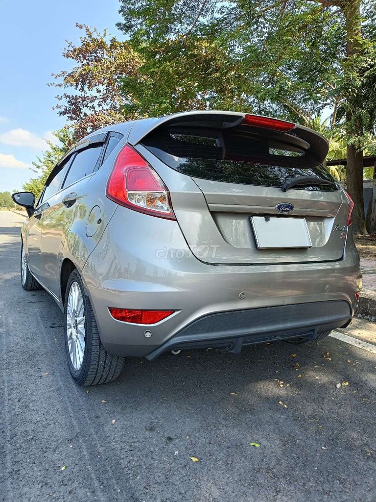 Ford Fiesta 2015 - ảnh 4