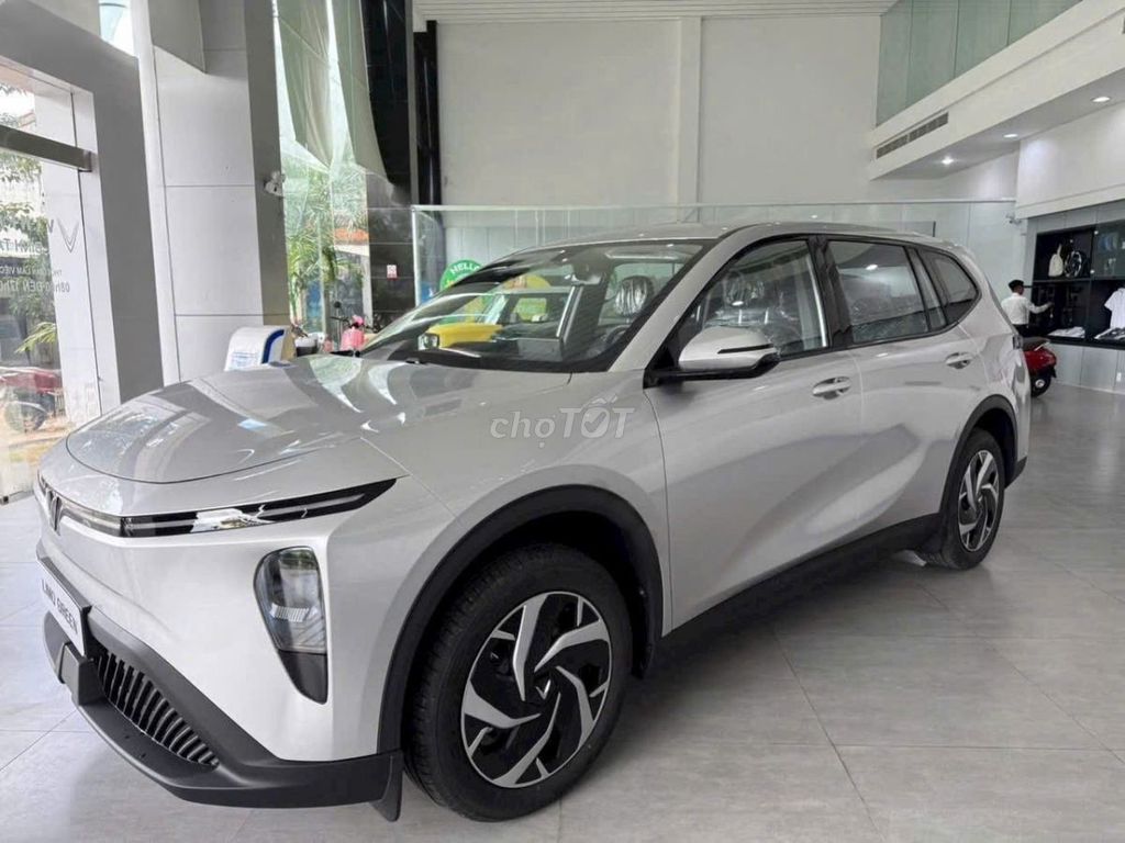 VinFast Limo Green AT 2026 - ảnh 4