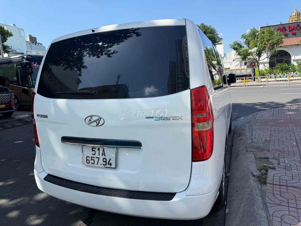 Hyundai Starex 2016 - ảnh 5