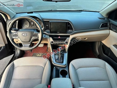 Hyundai Elantra 2.0 AT 2019 - ảnh 4