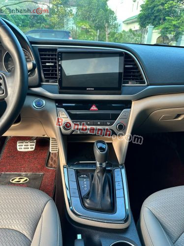 Hyundai Elantra 2.0 AT 2019 - ảnh 5
