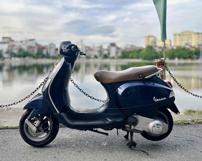Piaggio Vespa 2011 - ảnh 1