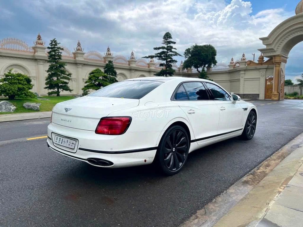 Bentley 2021 - ảnh 3