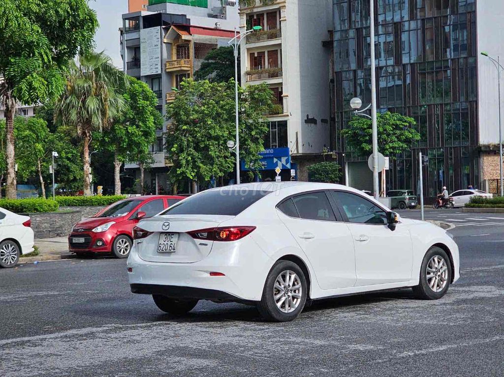 Mazda 3 - ảnh 4