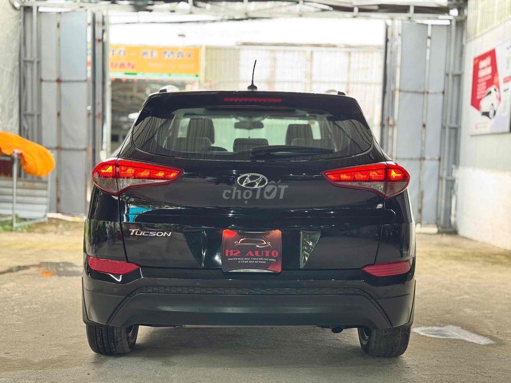 Hyundai Tucson 2.0 ATH - ảnh 2