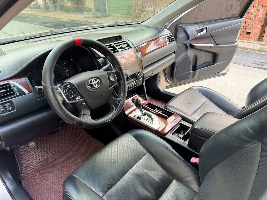 Toyota Camry 2.5Q 2013 - ảnh 4