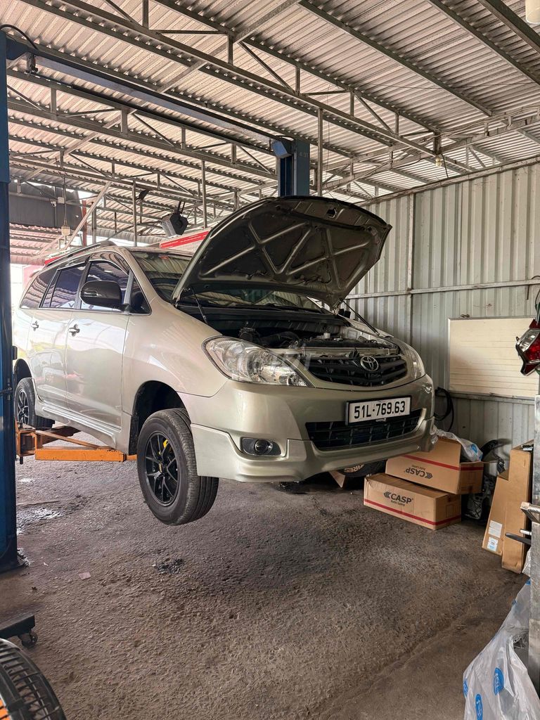 Toyota Innova 2008 - ảnh 1