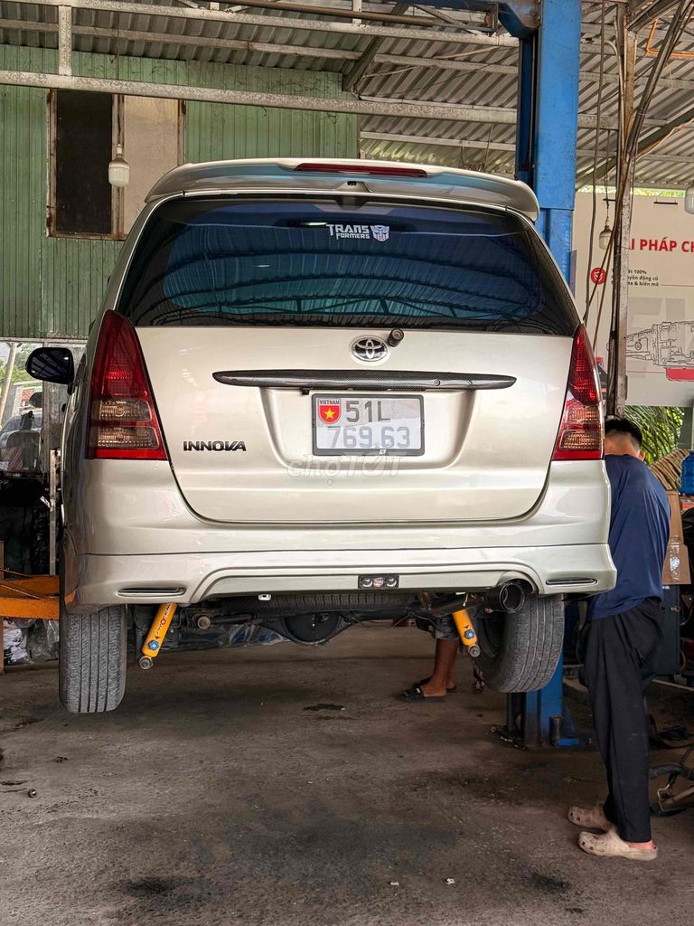 Toyota Innova 2008 - ảnh 3
