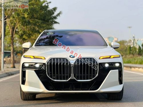 BMW 7 Series 735i M Sport 2023 - ảnh 1