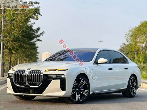 BMW 7 Series 735i M Sport 2023 - ảnh 2