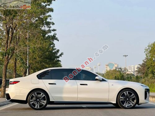 BMW 7 Series 735i M Sport 2023 - ảnh 3