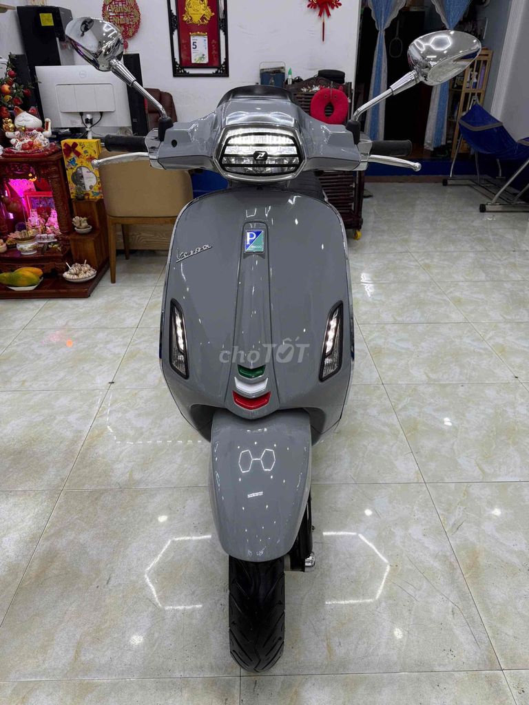 Piaggio Vespa 2023 - ảnh 1