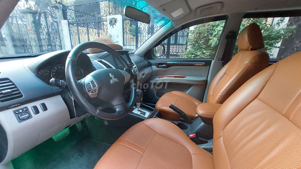 Mitsubishi Pajero Sport 2015 - ảnh 1