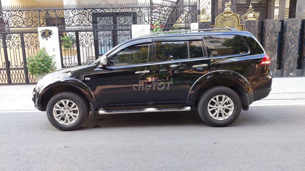 Mitsubishi Pajero Sport 2015 - ảnh 4
