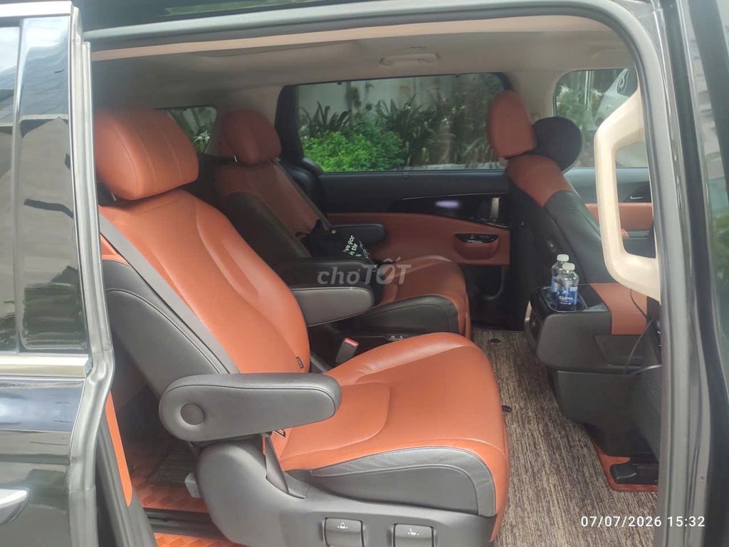 Kia Carnival 2021 - ảnh 2