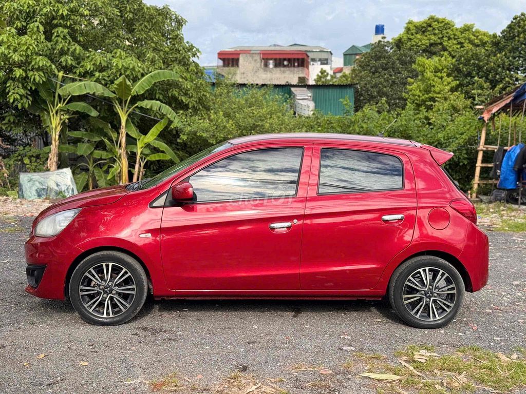 Mitsubishi Mirage 2017 - ảnh 4