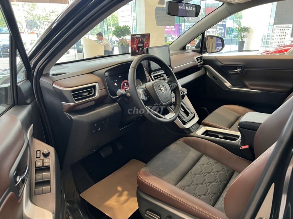 Toyota Innova Cross 2025 - ảnh 4