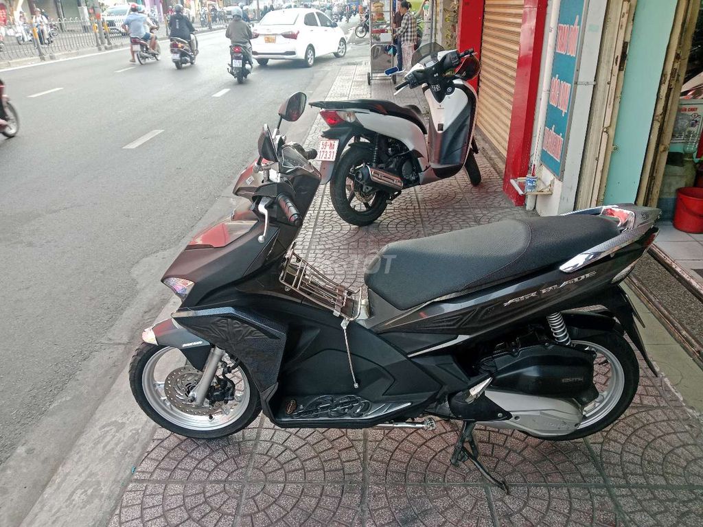 Honda Air Blade 2016 - ảnh 1