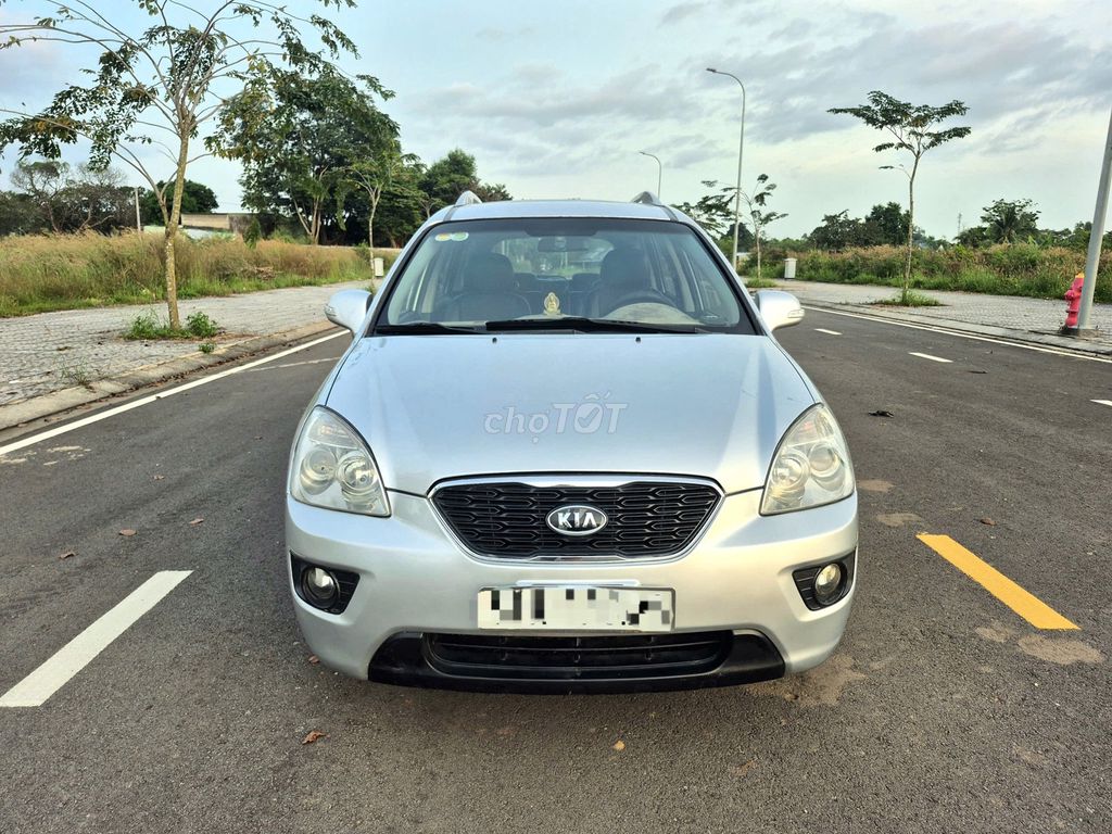 Kia Carens 2011 - ảnh 2